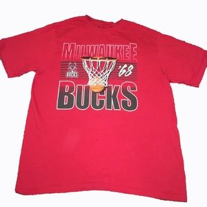 Vintage Milwaukee Bucks Tee